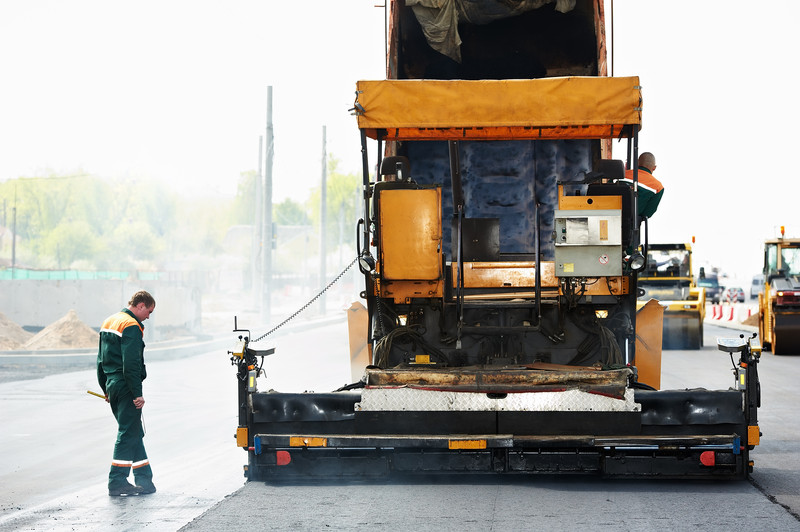 iBiotec SOLVETAL® débituminants et anticollants pour enrobés routiers.